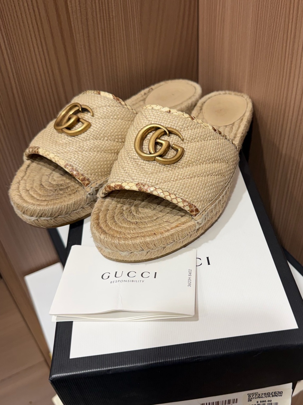 Gucci GG Marmont Raffia Espadrille Slides Sandals Natural Straw 38